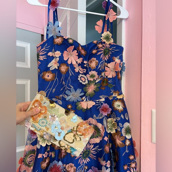 Eliza J Floral Embroidered Appliqué Cocktail Dress. New with tags. - Picture 3 of 5